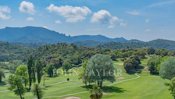 Magnifique penthouse avec vue golf et Estérel