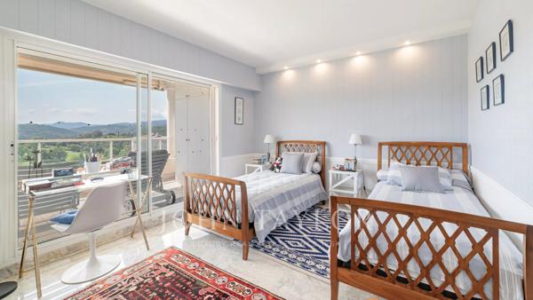 Magnifique penthouse avec vue golf et Estérel