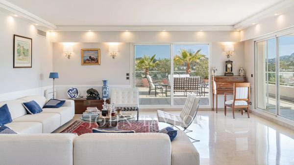 Magnifique penthouse avec vue golf et Estérel