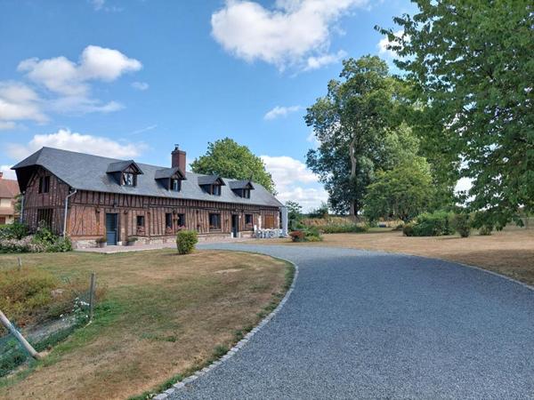 Ancien corp de ferme  7150 m²