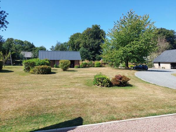 Ancien corp de ferme  7150 m²