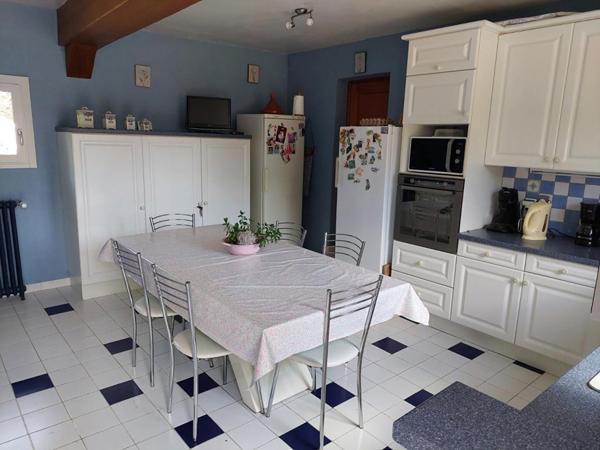 Ancien corp de ferme  7150 m²