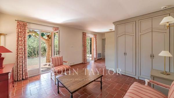 Domaine Provençal Authentique avec Oliveraie Centenaire – Grasse