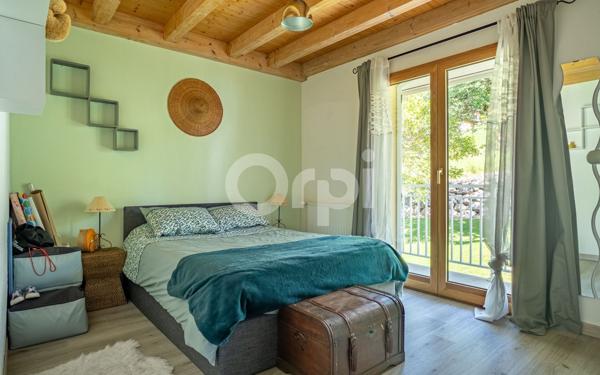 Maison à vendre    7 pièces • 220 m2 Cranves-Sales