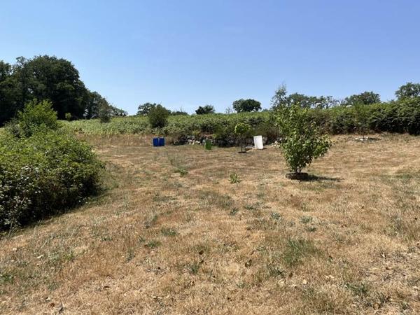 Terrain 35 000 € Dompierre-les-Églises 16892 m² DPE