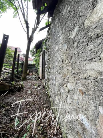 Gap (05000) Terrain rare, en plein centre-ville de Gap, avec grange à rénover ou à démolir.