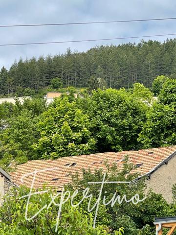 Gap (05000) Terrain rare, en plein centre-ville de Gap, avec grange à rénover ou à démolir.