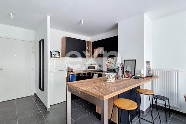 T2 MODERNE AVEC TERRASSE – LIMITE BORDEAUX/LORMONT – RENTABILITÉ SÉCURISÉE