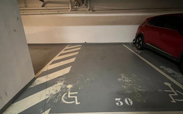 Stationnement à vendre    15 m2 Bussy-Saint-Georges