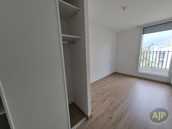 Location appartement Reze : 915 € - AJP Immobilier Rezé