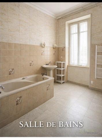 Maison à AUBUSSON (23200)