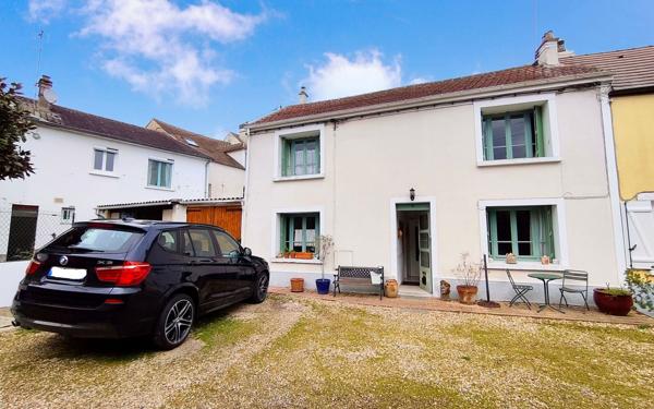 Maison à vendre    3 pièces • 74 m2 Maule