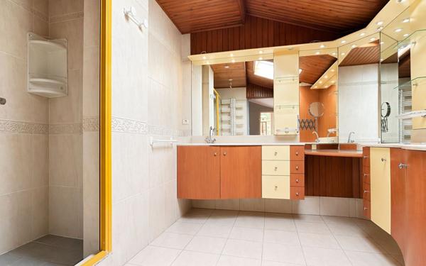 Maison à vendre    5 pièces • 145 m2 Chennevières-sur-Marne