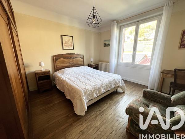 Immeuble à vendre 212 m² Vic-sur-Cère