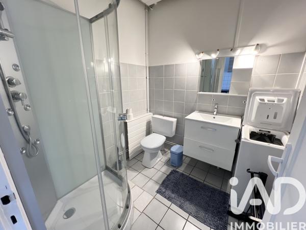 Immeuble à vendre 212 m² Vic-sur-Cère