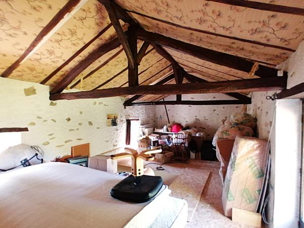 DANS UN CADRE EXCEPTIONNEL, AUX PORTES DE POITIERS ET DU CHU