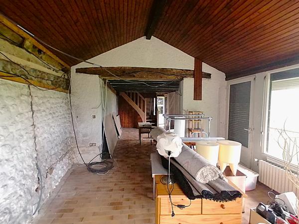 DANS UN CADRE EXCEPTIONNEL, AUX PORTES DE POITIERS ET DU CHU