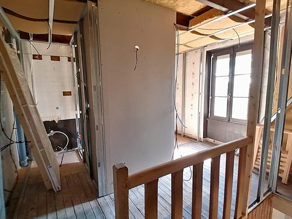 DANS UN CADRE EXCEPTIONNEL, AUX PORTES DE POITIERS ET DU CHU