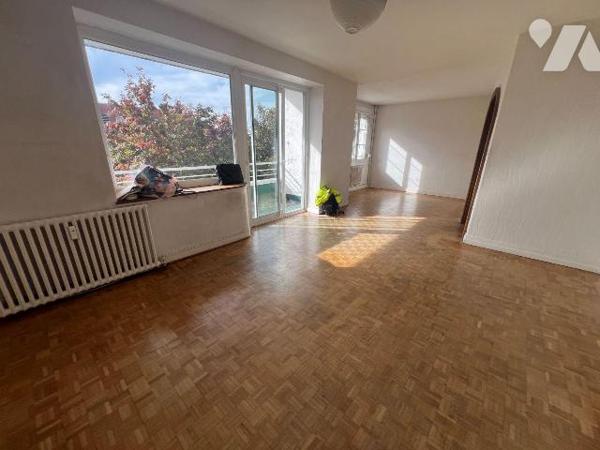 En exclusivité chez votre Notaire, appartement en plein centre ville de Dunkerque (59140) au 3è...