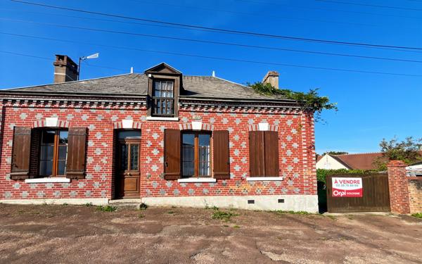 Maison à vendre    5 pièces •  La Ferté-Saint-Aubin