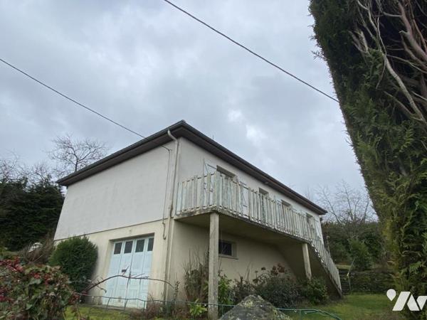 PROCHE CENTRE-VILLE VIRE PAVILLON SUR SOUS SOL A RENOVER