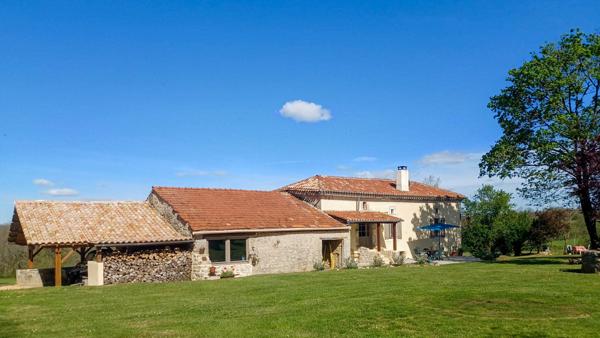 Mauroux (46700) Belle Maison en Pierres Rénovée avec Grange