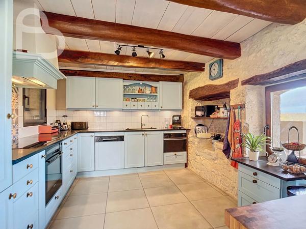 Mauroux (46700) Belle Maison en Pierres Rénovée avec Grange