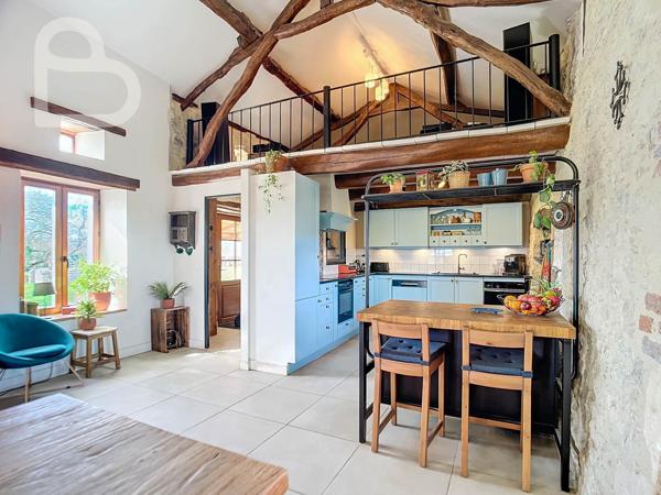 Mauroux (46700) Belle Maison en Pierres Rénovée avec Grange