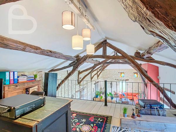 Mauroux (46700) Belle Maison en Pierres Rénovée avec Grange