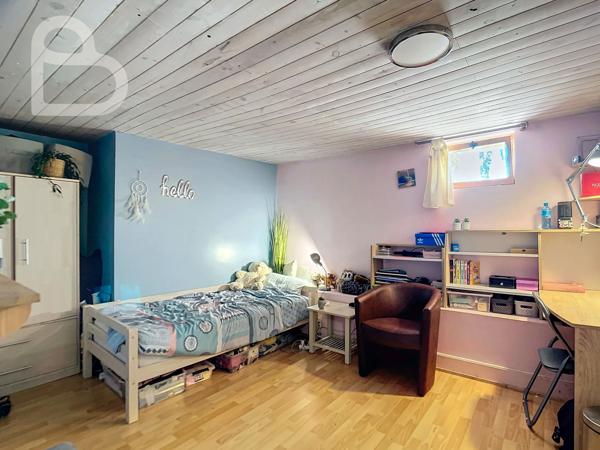 Mauroux (46700) Belle Maison en Pierres Rénovée avec Grange