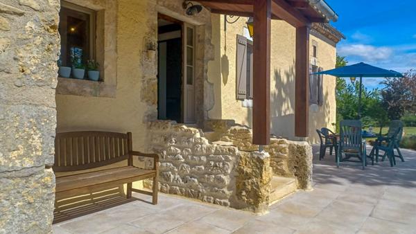 Mauroux (46700) Belle Maison en Pierres Rénovée avec Grange