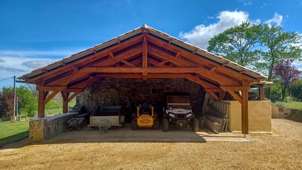 Mauroux (46700) Belle Maison en Pierres Rénovée avec Grange