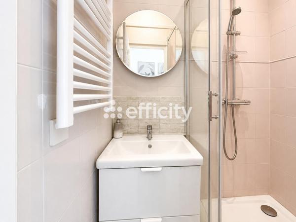 Appartement
         2 pièces
        - 36 m² 195 000 € *