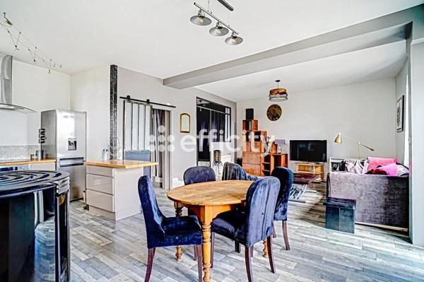 Maison
         4 pièces
        - 110 m² Exclusivité 259 000 € *