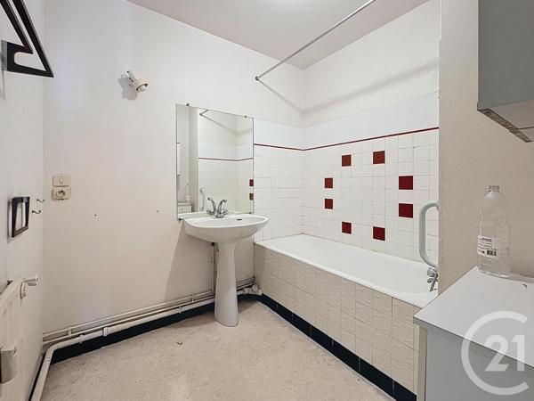 Appartement F5 à vendre  5 pièces - 91,22 m2 CHARTRES - 28