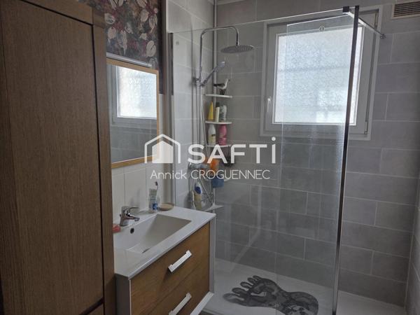 Maison d'habitation avec un sous sol total