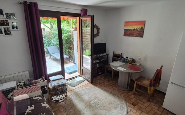 Appartement à vendre    1 pièce • 40 m2 Le Pradet