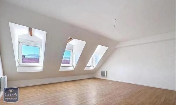 Appartement à louer 2 pièces 55.63m²