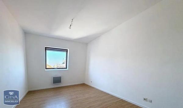 Appartement à louer 2 pièces 55.63m²