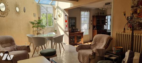 Maison Familiale Monnaie