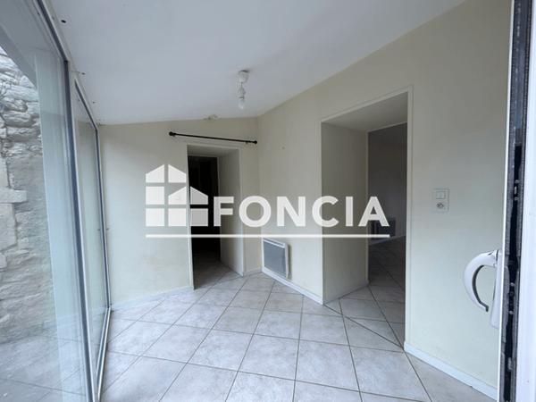 Location Maison 2 pièces 60.4 m² - TILLOUX Bourg Charente 16200