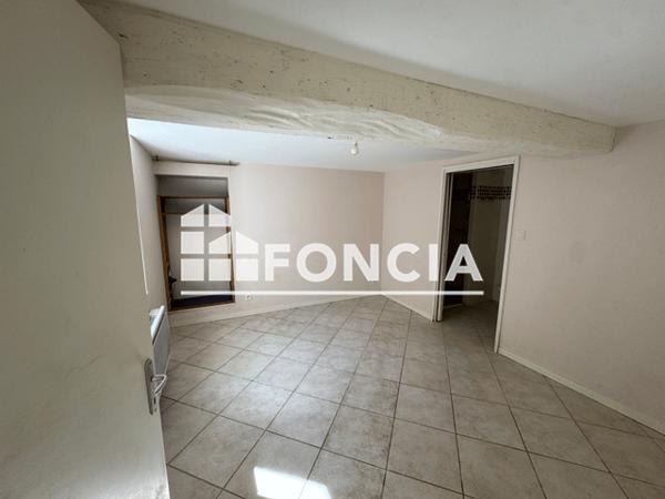 Location Maison 2 pièces 60.4 m² - TILLOUX Bourg Charente 16200