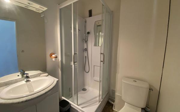 Appartement à louer    1 pièce •  Pessac