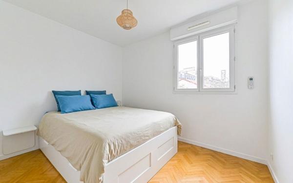 Appartement à vendre    2 pièces • 49,65 m2 Les Lilas