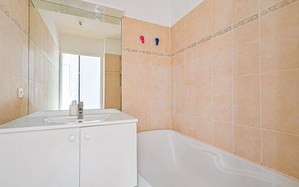 Appartement à vendre    2 pièces • 49,65 m2 Les Lilas