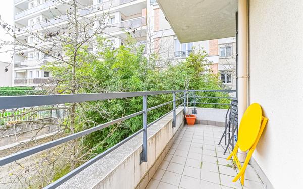 Appartement à vendre    2 pièces • 49,65 m2 Les Lilas