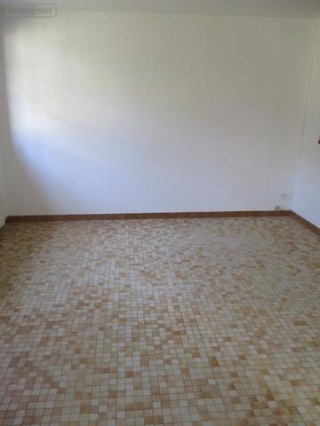 Maison à louer à Brionne dans l'Eure (27800), ref : 27049-L103