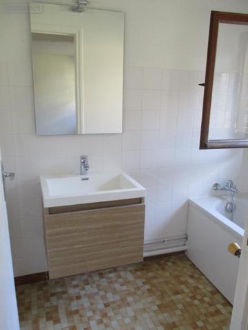 Maison à louer à Brionne dans l'Eure (27800), ref : 27049-L103