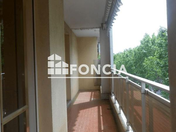 Location Appartement 4 pièces 90.4 m² - 5 PLACE PIERRE BOULOT Bagnols Sur Ceze 30200