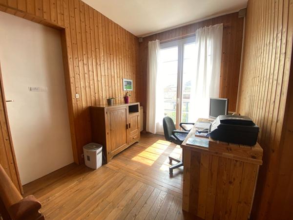 Maison familiale 3 chambres, jardin, garage, proche centre ville